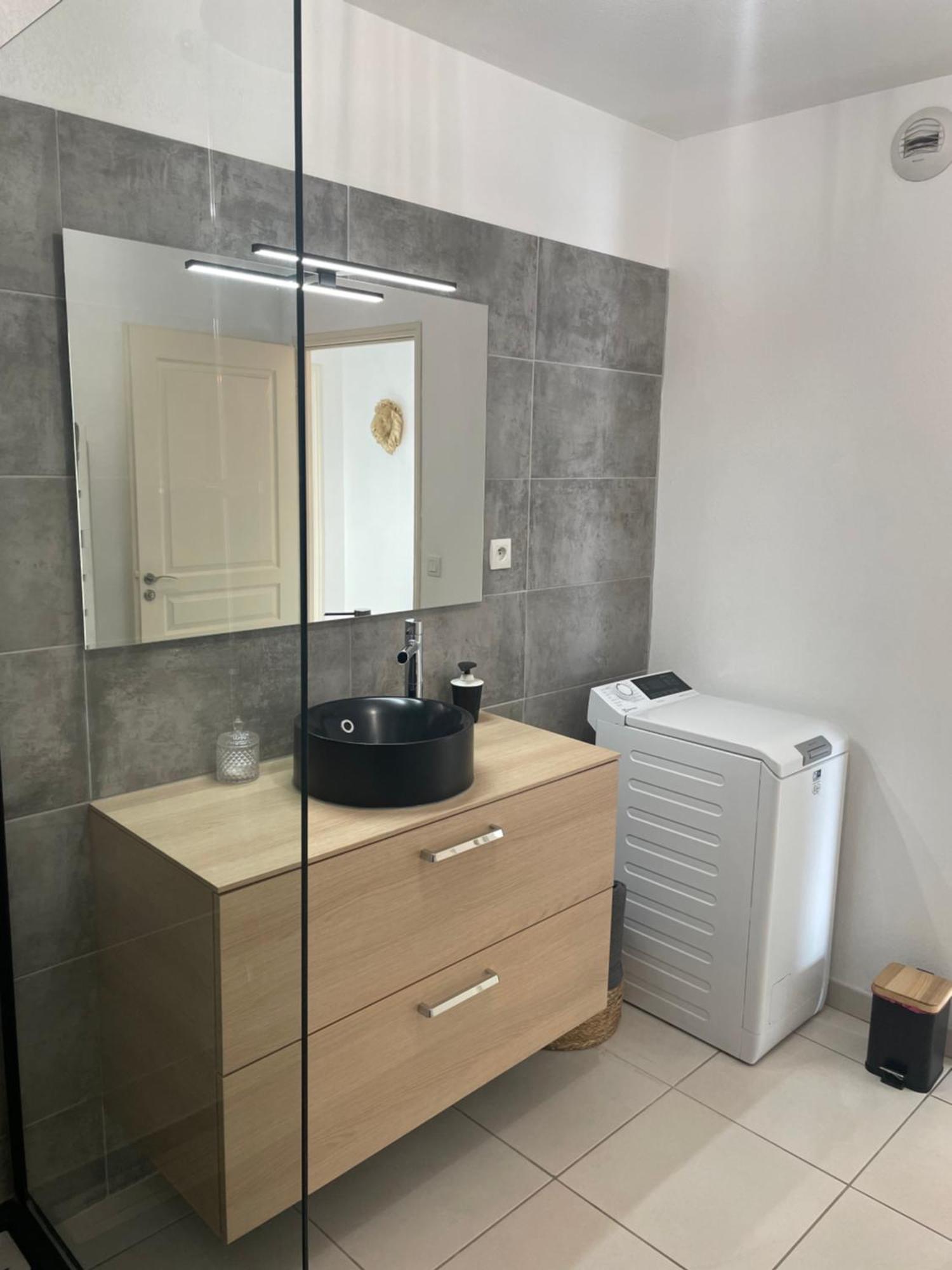 Appartement T3 Climatise,Balcon, Classe 3 Etoiles Le Boulou Esterno foto
